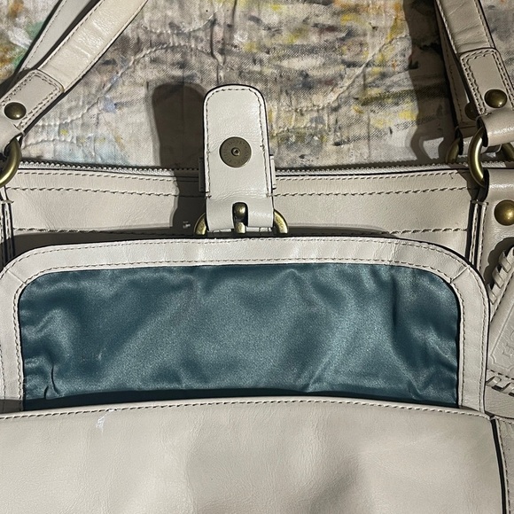 Coach Off-White Leather Tote with Whipstitched Buckle Pocket - Picture 6 of 9